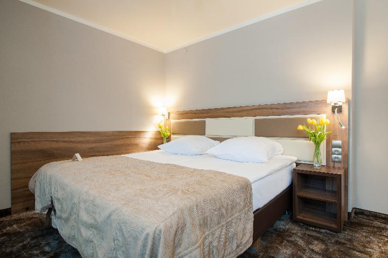 اتاق خانوادگی, Diament Ustroń