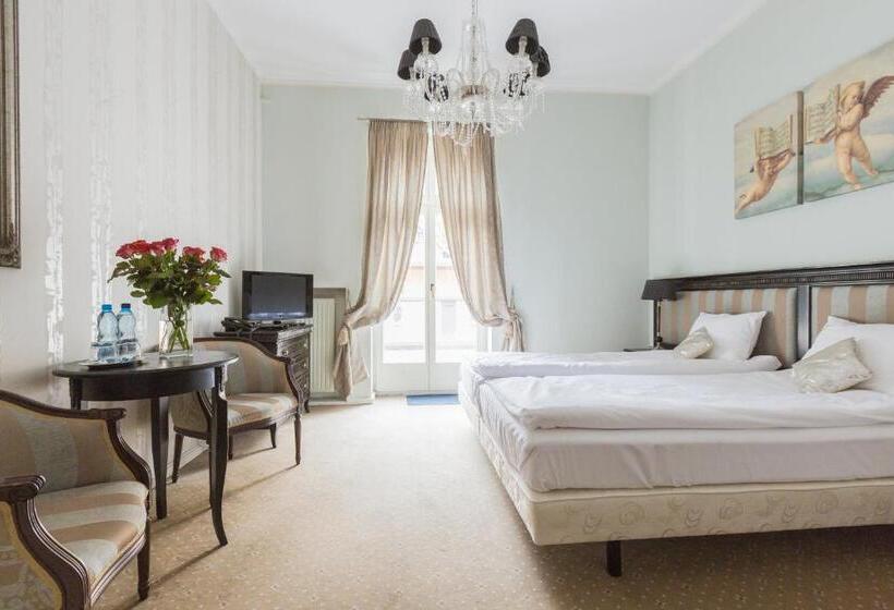 اتاق استاندارد, Fryderyk