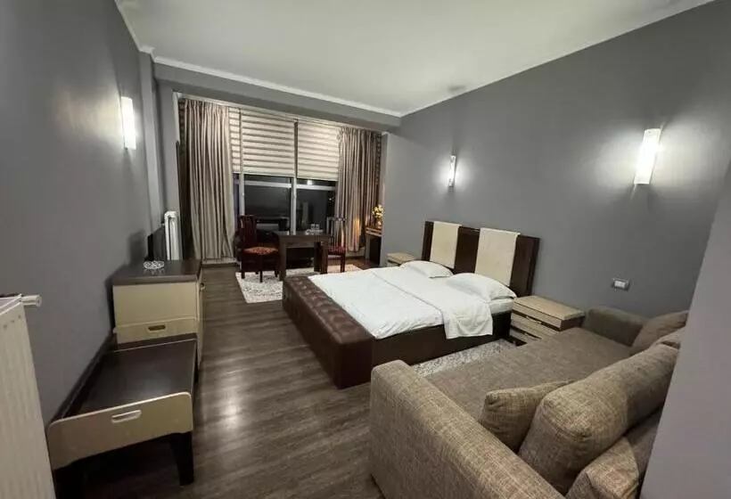 سوییت جونیور, Kocibelli Pool & Spa