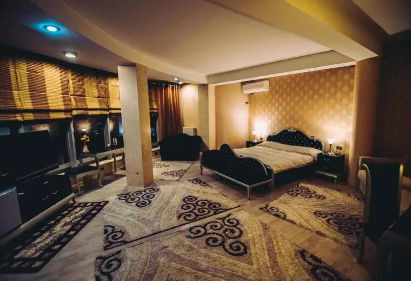 سوییت سوپریور, Kocibelli Pool & Spa
