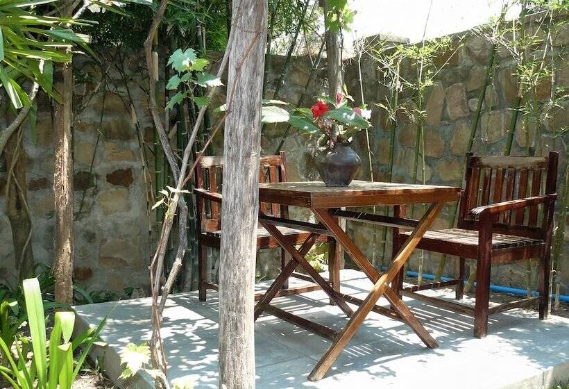 بنجلو ديلوكس, Mealea Resort