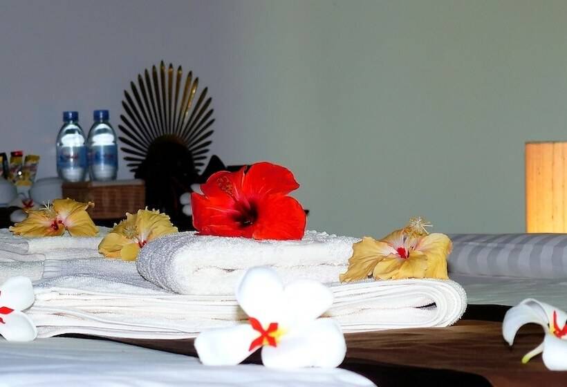 جناح, Mealea Resort