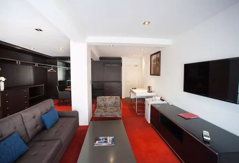 Deluxe-sviitti, Ramada Hotel & Suites By Wyndham Cabramatta