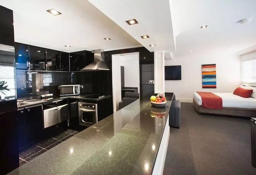 Deluxe-sviitti, Ramada Hotel & Suites By Wyndham Cabramatta