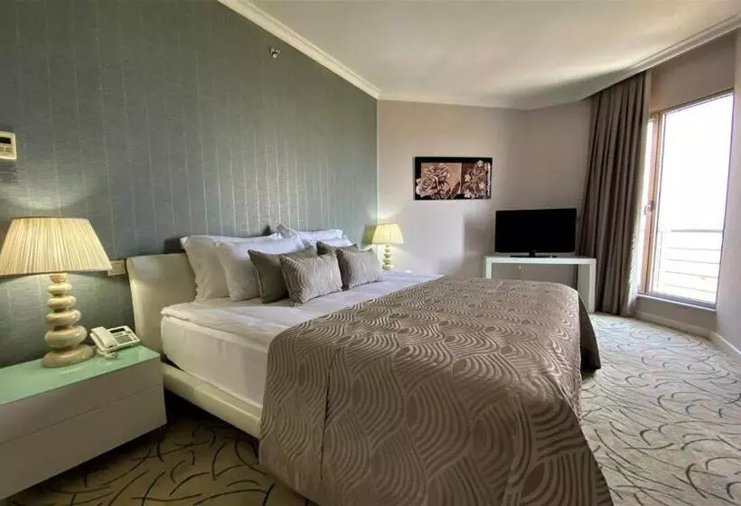 デラックススイート, Ramada By Wyndham Tekirdağ