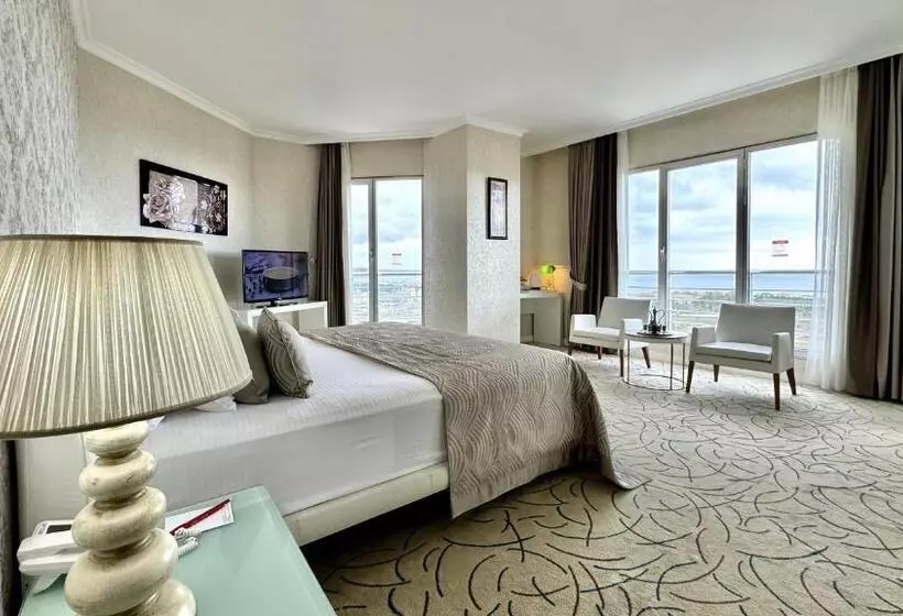 デラックススイート, Ramada By Wyndham Tekirdağ