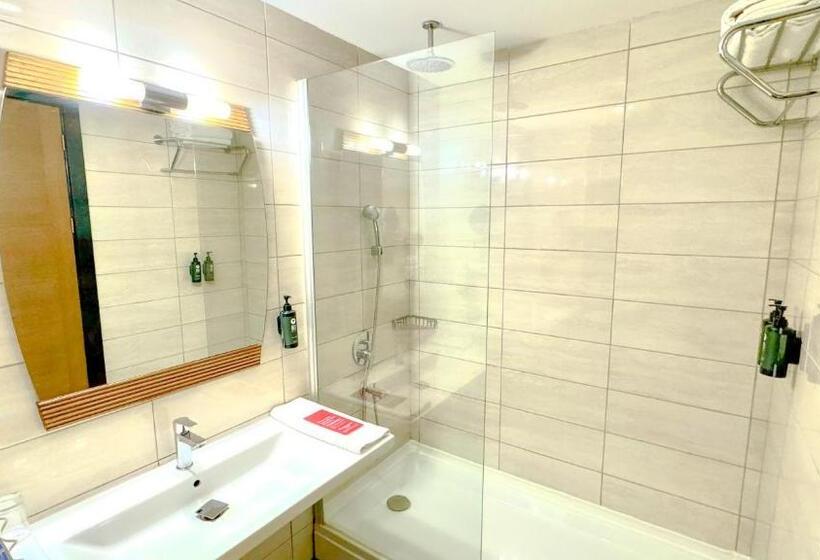 اتاق استاندارد با تخت بزرگ, Ramada By Wyndham Tekirdağ