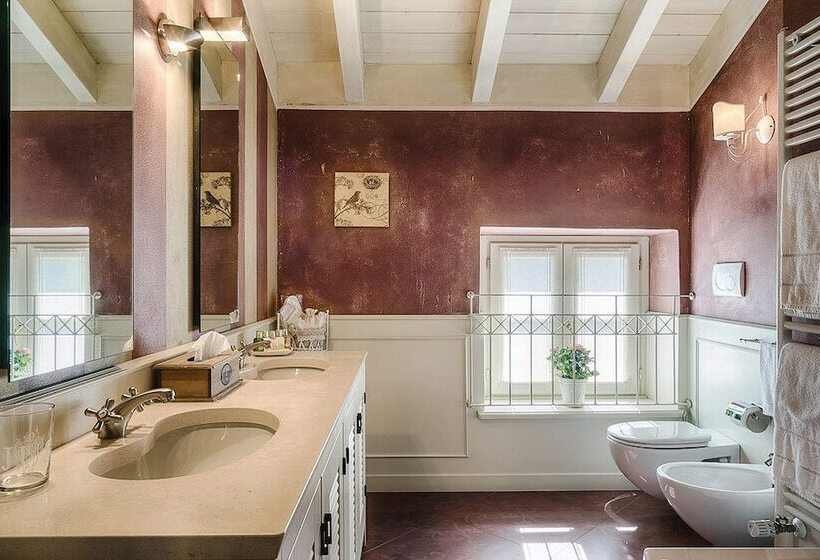 Habitaci�n Est�ndar Abuhardillada, Relais Villa Vittoria