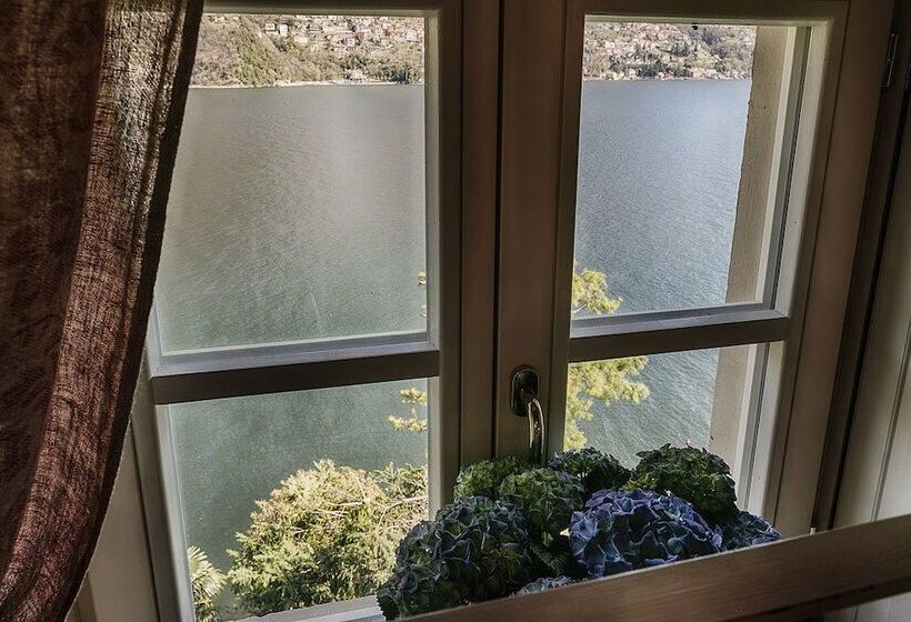 Habitaci�n Est�ndar Abuhardillada, Relais Villa Vittoria