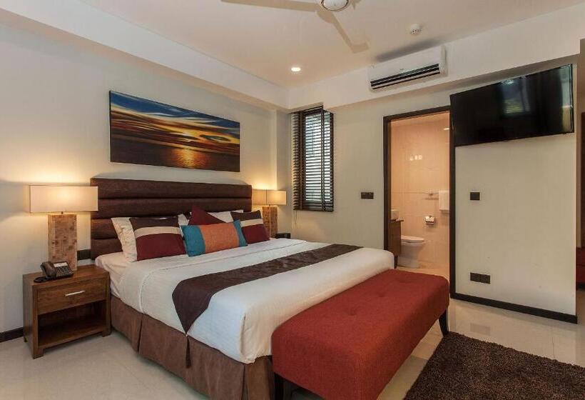 سوییت خانوادگی, The Somerset