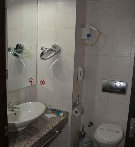 패밀리 룸, Tripolis