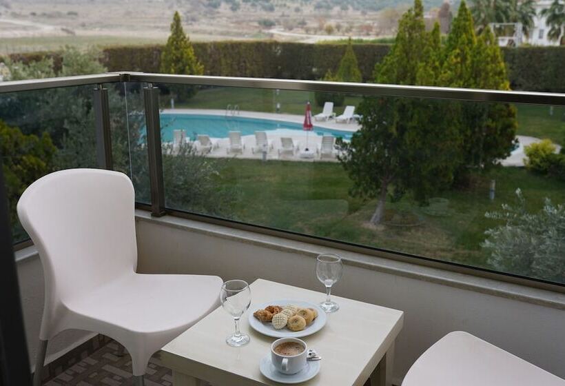 스탠다드 룸 가든 전망, Tripolis