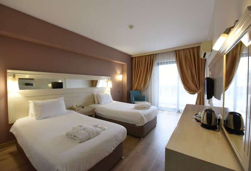 패밀리 룸, Tripolis