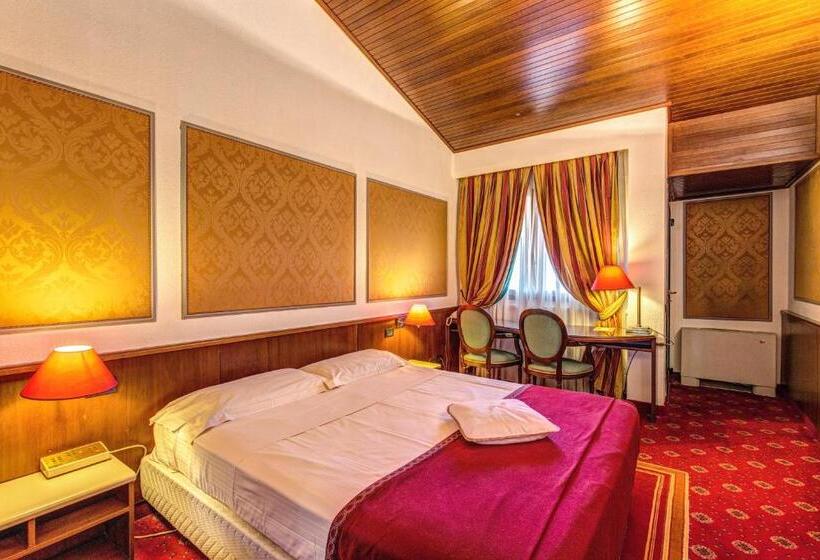 חדר סטנדרט, Motel Regal