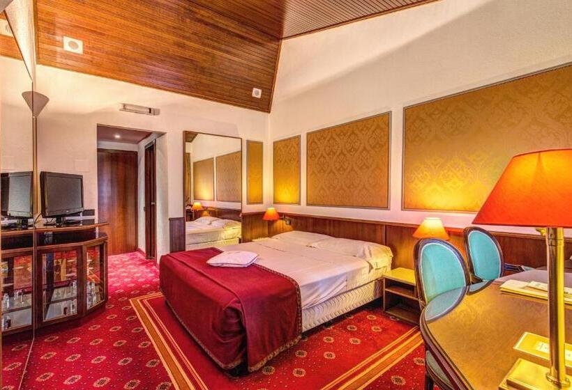 חדר סטנדרט, Motel Regal