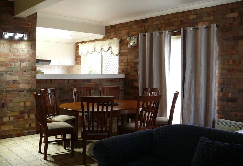 Апартаменты 2 Спальни, Park Beach Resort Motel