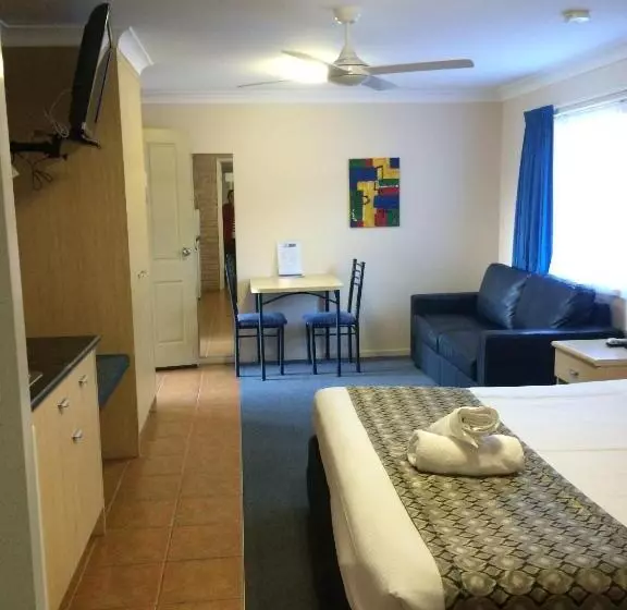 キングサイズベッドのスタンダードルーム, Park Beach Resort Motel