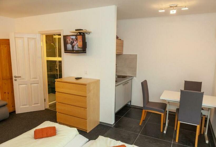 Апартаменты 1 Спальня с Балконом, Haus Piller