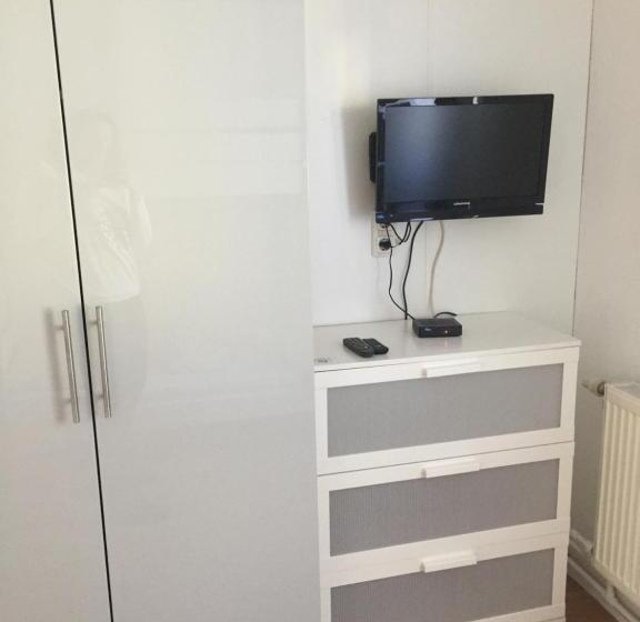 Апартаменты 3 Спальни, Haus Piller