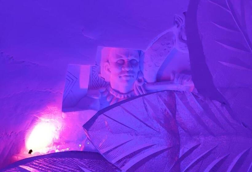 スイート, Arctic Snowhotel & Glass Igloos