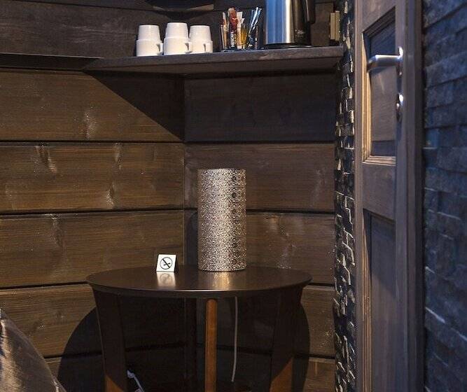 スタンダードルーム, Arctic Snowhotel & Glass Igloos