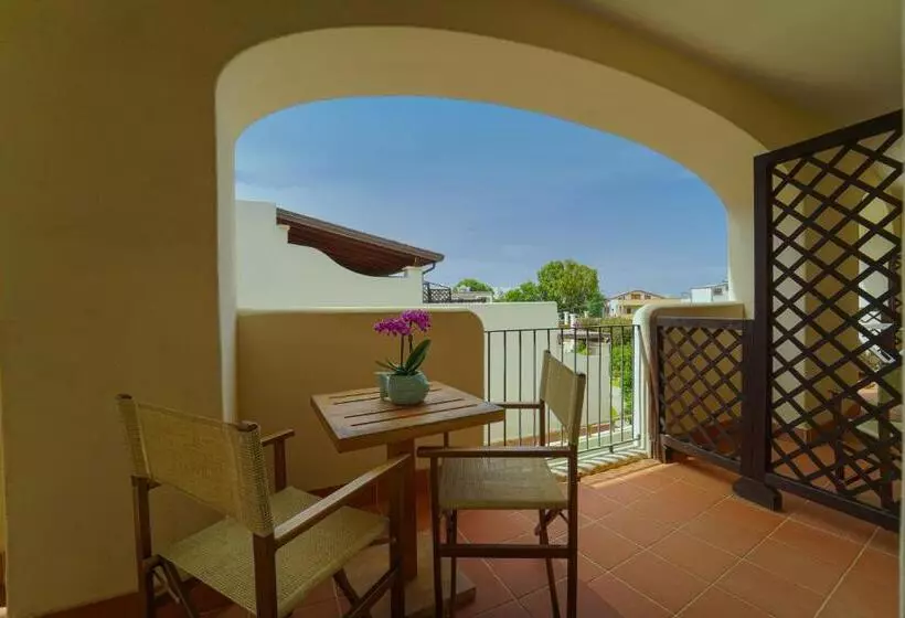 اتاق کلاسیک چهارنفره, Cala Della Torre Resort