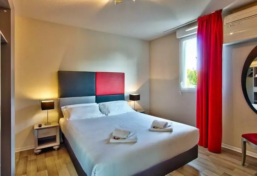 اتاق استاندارد, Adonis Hotel Bayonne