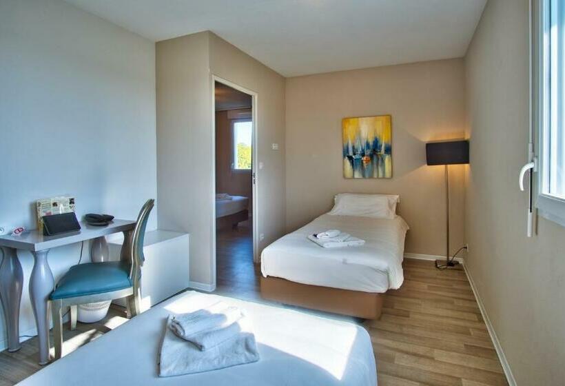 스위트, Adonis Hotel Bayonne
