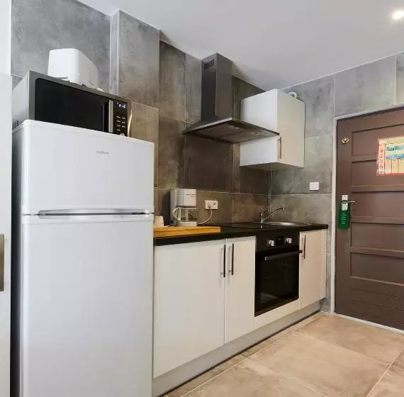 استودیوی استاندارد, & Appartements Acqua Dolce