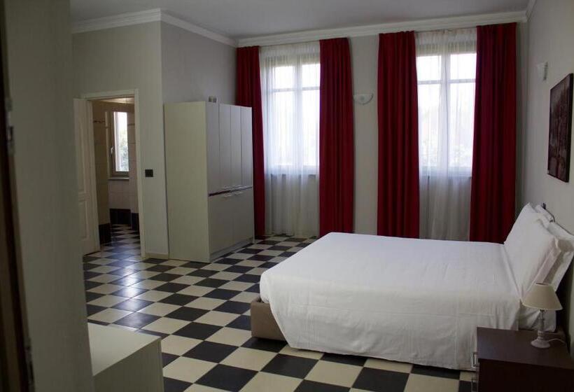 غرفة قياسية, Cascina Marchesa