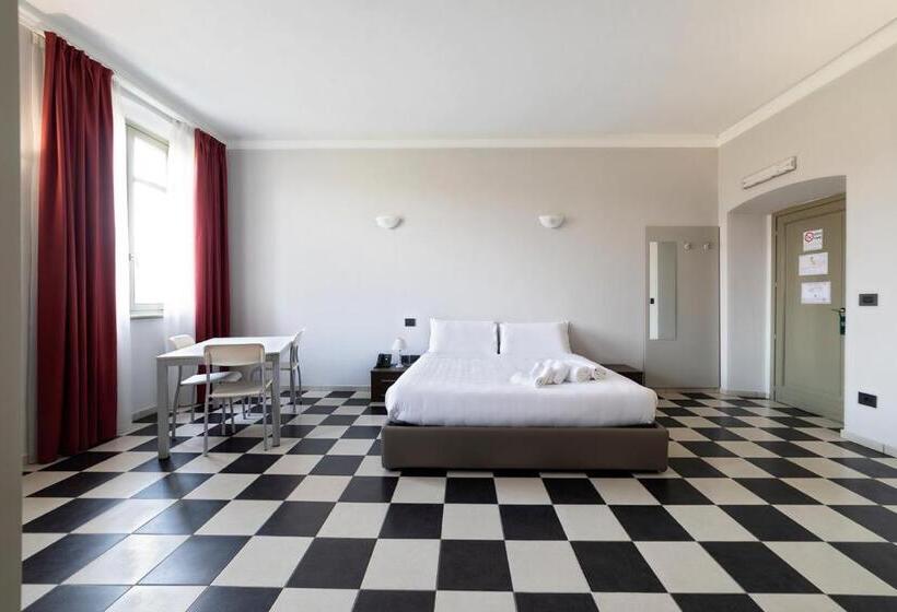 غرفة قياسية, Cascina Marchesa