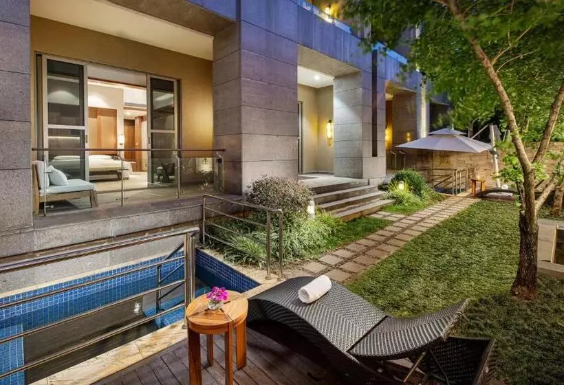 キングサイズベッドのスイートルーム, Intercontinental Kunming, An Ihg