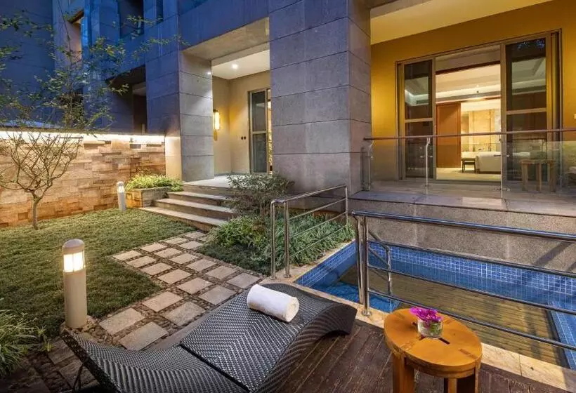 キングサイズベッドのスイートルーム, Intercontinental Kunming, An Ihg