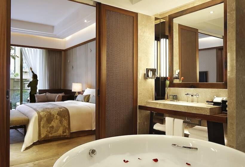 جناح, Intercontinental Kunming, An Ihg