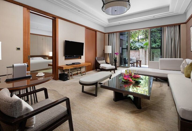 جناح, Intercontinental Kunming, An Ihg