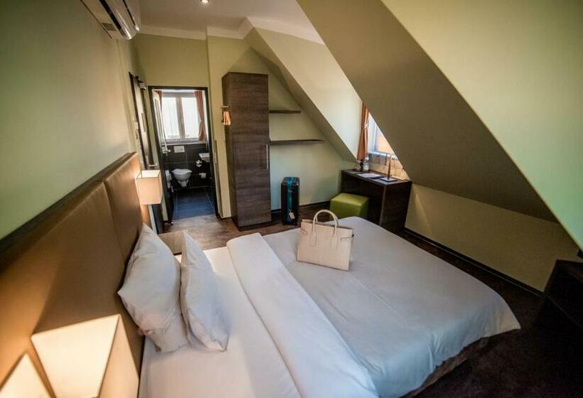 Номер Комфорт Индивидуальный, Jakob Regensburg Downtown, Best Western Signature Collection