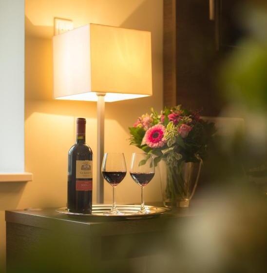 Номер Стандарт, Jakob Regensburg Downtown, Best Western Signature Collection