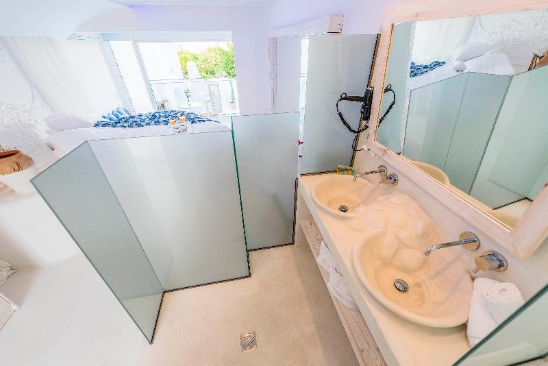 סוויטה עם בריכה, Kouros Home & Suites