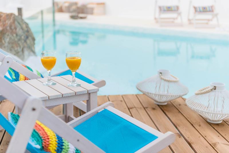 전용 풀장 스위트, Kouros Home & Suites