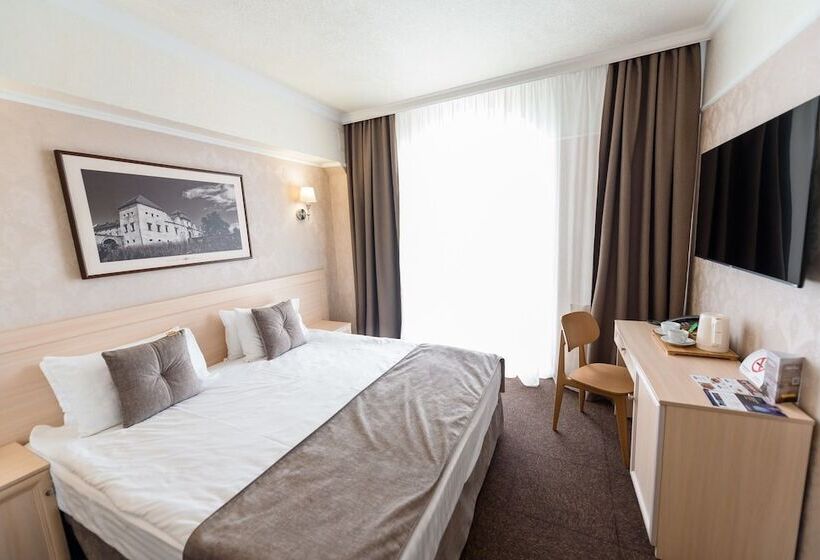Полулюкс, Nota Bene Hotel & Restaurant