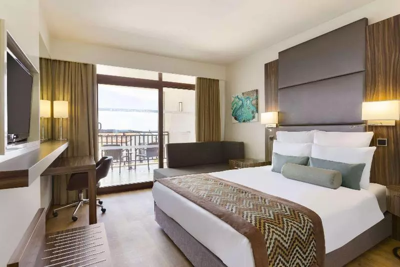 オーシャンビュースタンダードルーム, Ramada Resort By Wyndham Akbuk All Inclusive