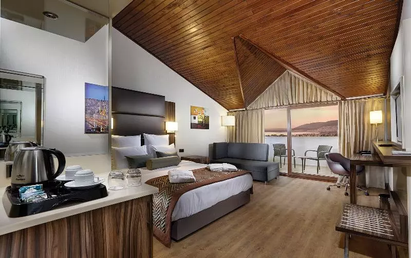 オーシャンビュースタンダードルーム, Ramada Resort By Wyndham Akbuk All Inclusive