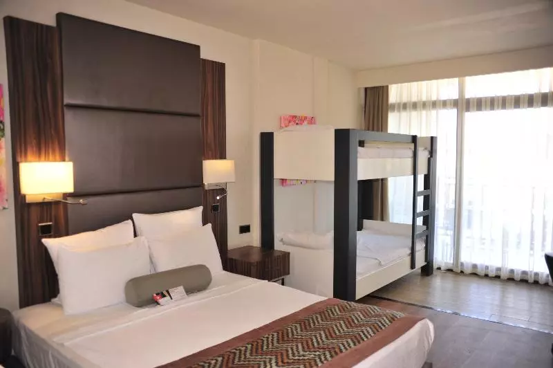 Triple Room Sea View, Ramada Resort By Wyndham Akbuk All Inclusive