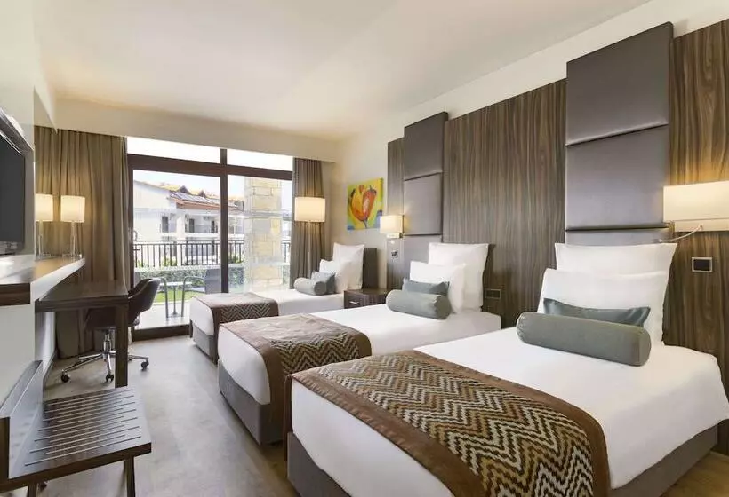 Triple Room Sea View, Ramada Resort By Wyndham Akbuk All Inclusive