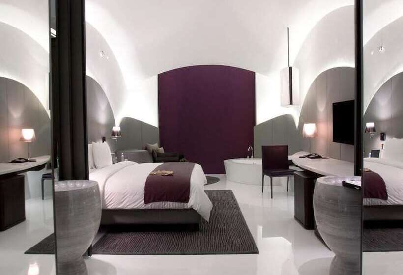 غرفة قياسية مطلّة علي الحديقة, The Roseate