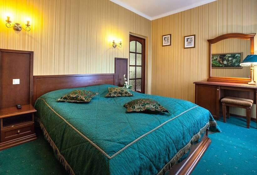 سوییت, Villa Anna