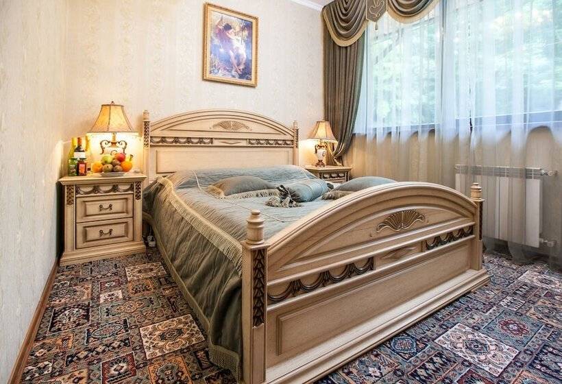 ویلای یک اتاق خوابه با استخر شنا, Villa Anna