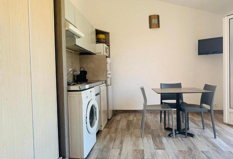 إستوديو قياسى, Résidence U Pirellu