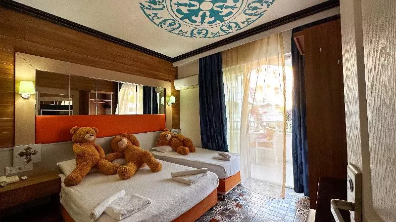 Perhehuone, Club Hotel Anjeliq