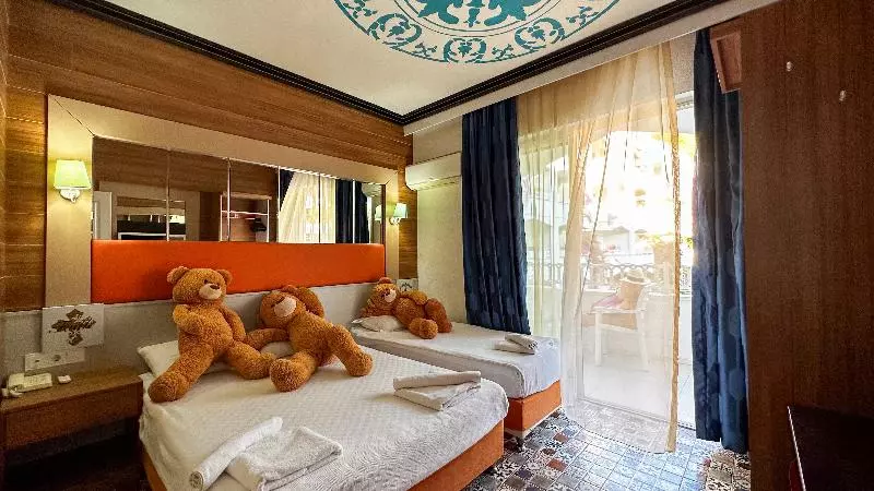 Perhehuone, Club Hotel Anjeliq